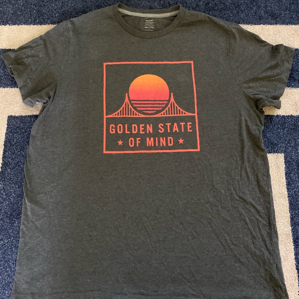 💚 2/$14 💚 Old Navy t-shirt Size XXL